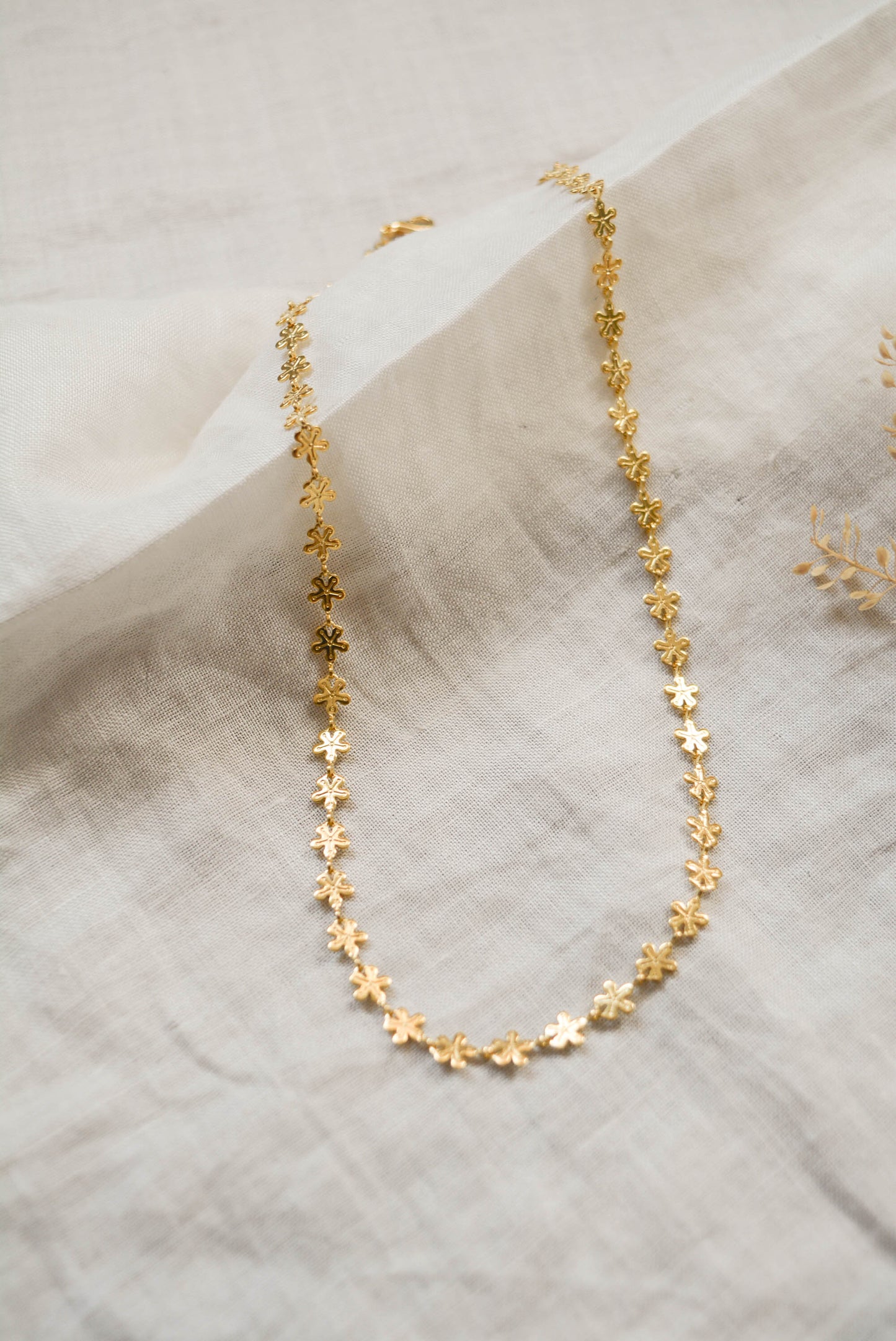 Gerbe Necklace